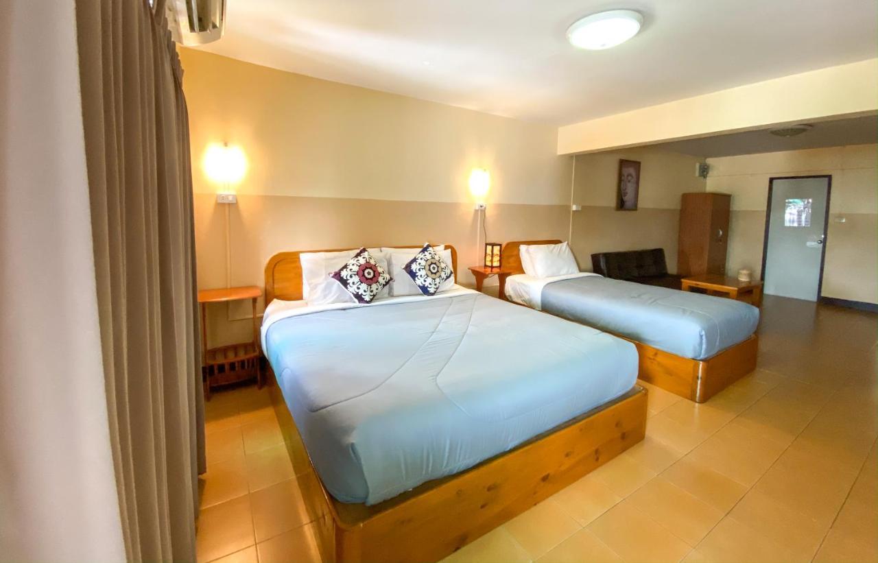 Funky Monkey Cnx - Guesthouse Chiang Mai Eksteriør bilde